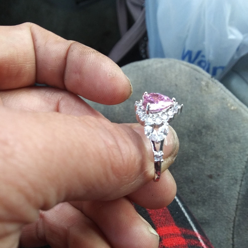 Jewlery - Picture 3 of 4